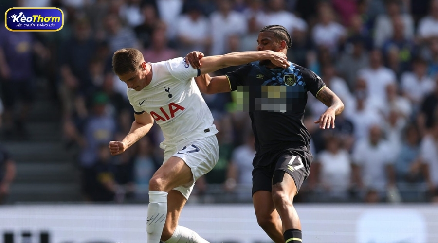 Nhận định tổng quan về lịch sử đối đầu Tottenham vs Burnle
